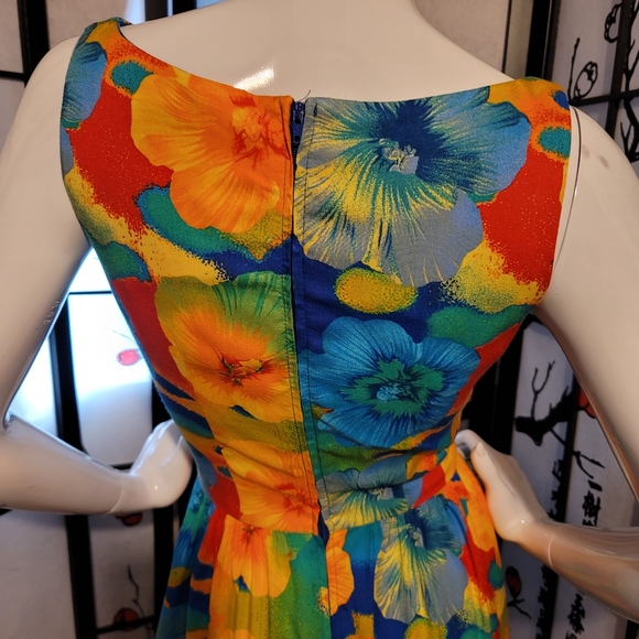 K.C. SPENCER NEW YORK  LADIES MAXI HAWAIIAN FLORAL DRESS/FRONT TIE SIZE 6 - Picture 8 of 16